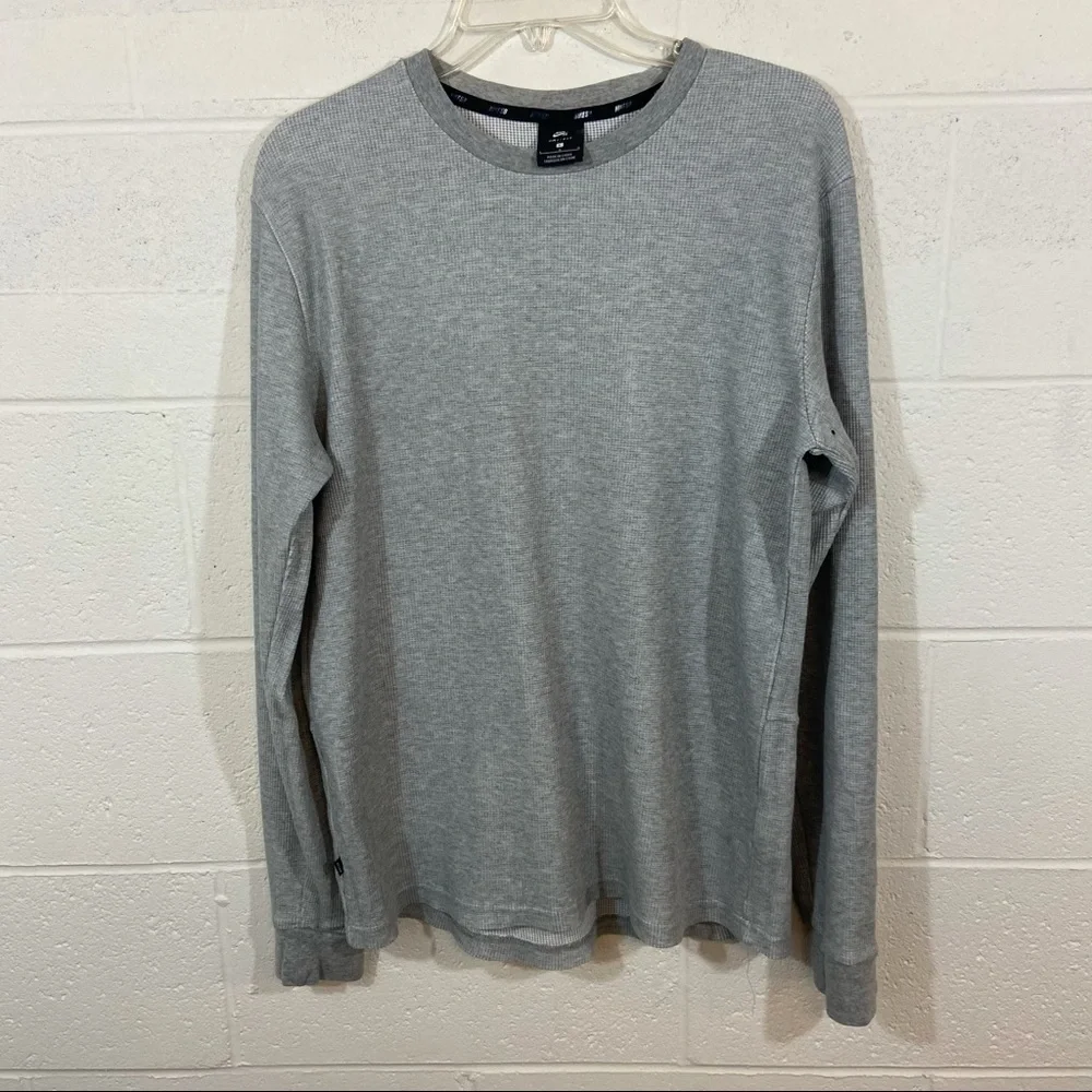 ❗️Nike Thermal Long Sleeve - Picture 2 of 9